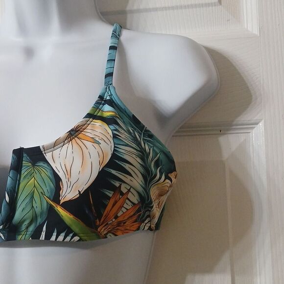 Indigo Rein tropical Hawaiian print bikini top  Sz M NWOT - Picture 2 of 5